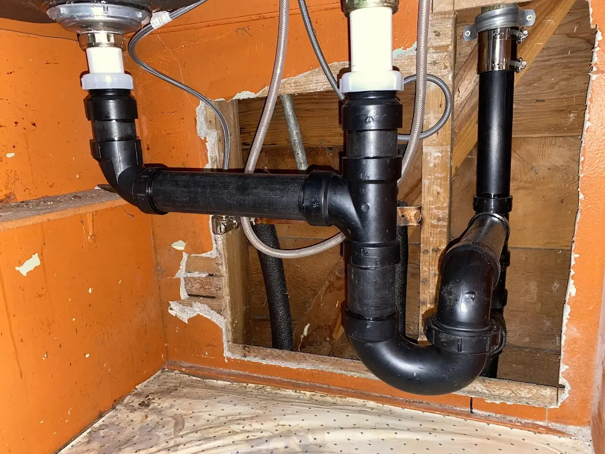 Professional Pipe Bursting equipment and tools on the job in Alexandria